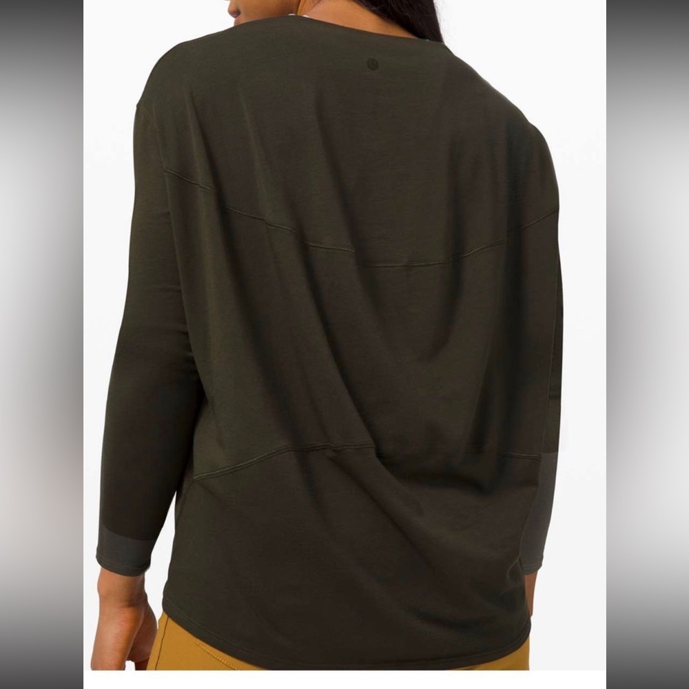 Lululemon Back in Action shirt 4